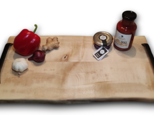 servierbrett ahorn baumkante griff 01